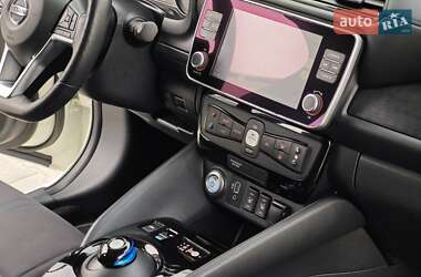 Хетчбек Nissan Leaf 2020 в 