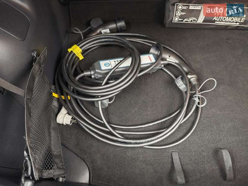Хэтчбек Nissan Leaf 2020 в Дубно