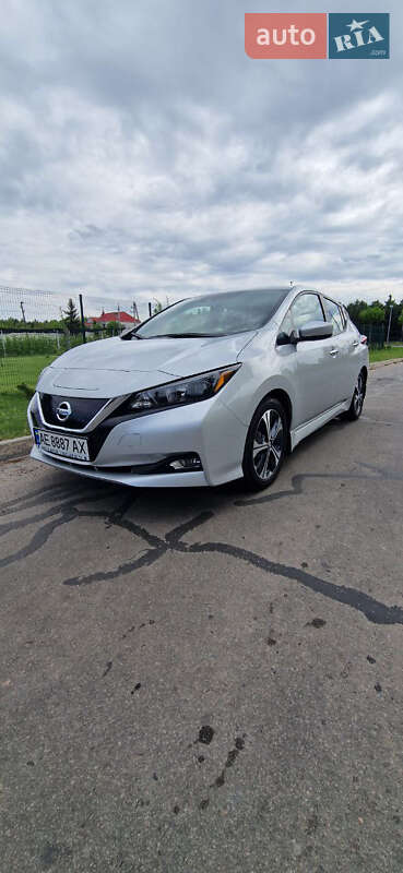 Хэтчбек Nissan Leaf 2021 в Днепре
