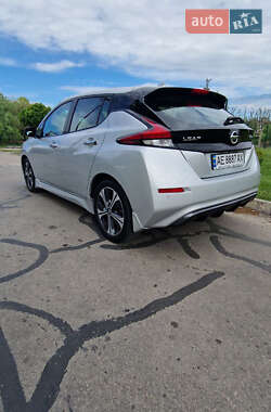 Хэтчбек Nissan Leaf 2021 в Днепре