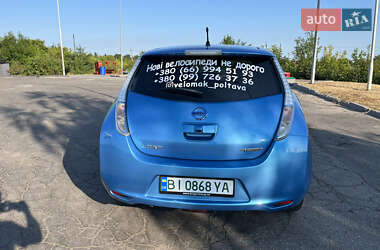 Хетчбек Nissan Leaf 2011 в Полтаві