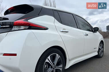 Хетчбек Nissan Leaf 2018 в Кривому Розі