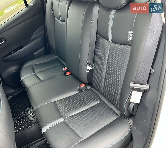 Хетчбек Nissan Leaf 2018 в Кривому Розі