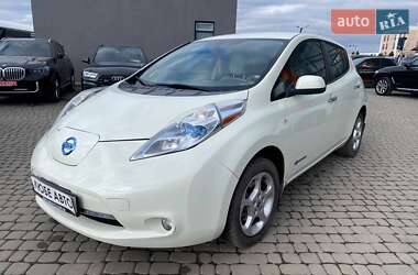 Хэтчбек Nissan Leaf 2011 в 