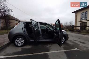 Хетчбек Nissan Leaf 2014 в Звягелі