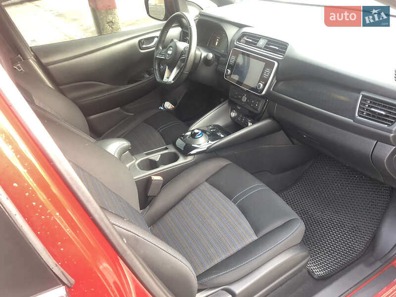 Хэтчбек Nissan Leaf 2020 в Львове фото 11 Хэтчбек Nissan Leaf 2020 в Львове