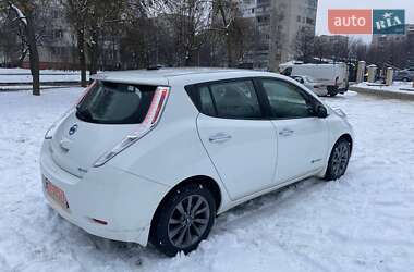 Хэтчбек Nissan Leaf 2014 в Львове