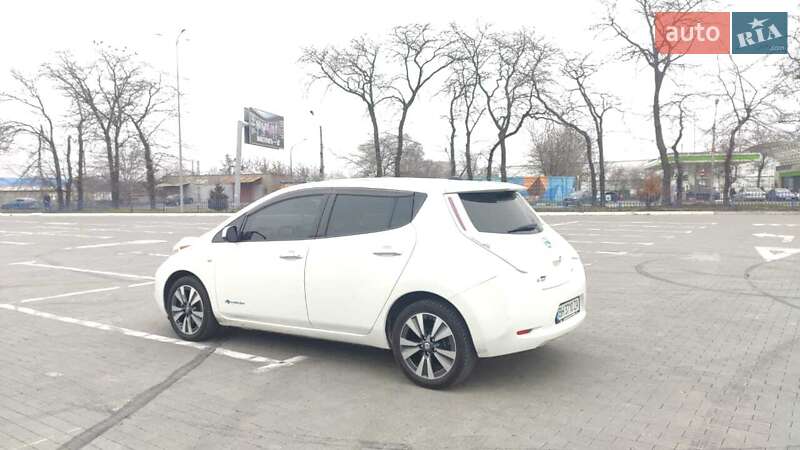 Хетчбек Nissan Leaf 2016 в Одесі