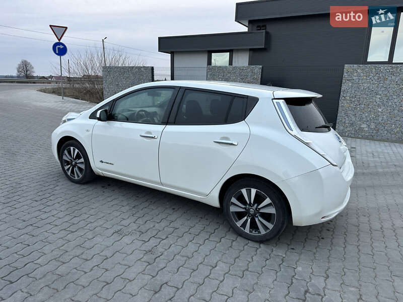 Хетчбек Nissan Leaf 2016 в Львові