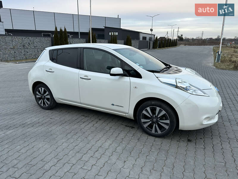 Хетчбек Nissan Leaf 2016 в Львові
