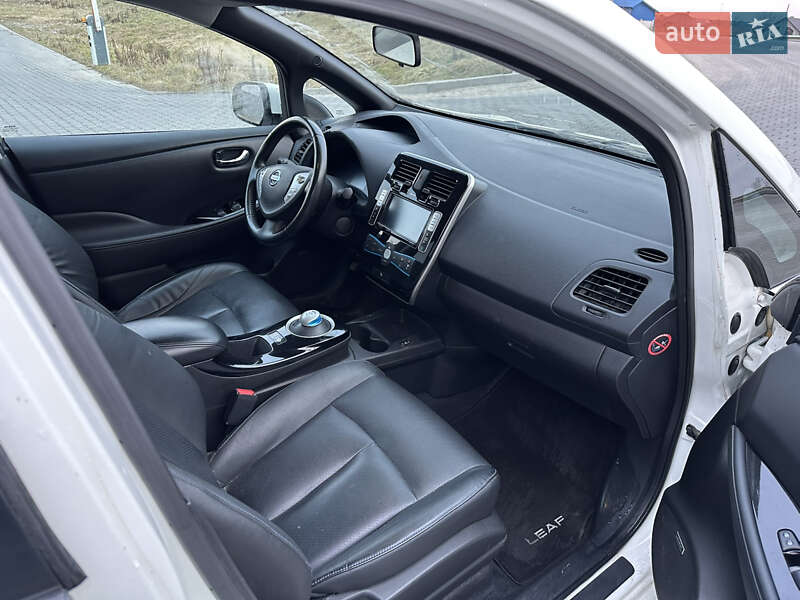 Хетчбек Nissan Leaf 2016 в Львові