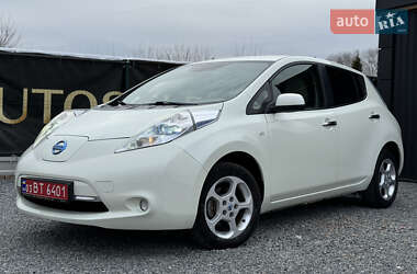 Хэтчбек Nissan Leaf 2012 в 