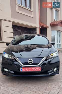 Хэтчбек Nissan Leaf 2019 в Черновцах