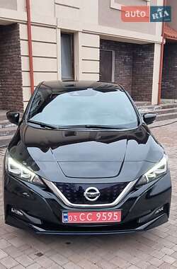 Хэтчбек Nissan Leaf 2019 в Черновцах