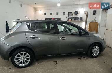 Хэтчбек Nissan Leaf 2014 в Ровно