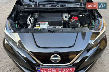 Хэтчбек Nissan Leaf 2019 в Львове