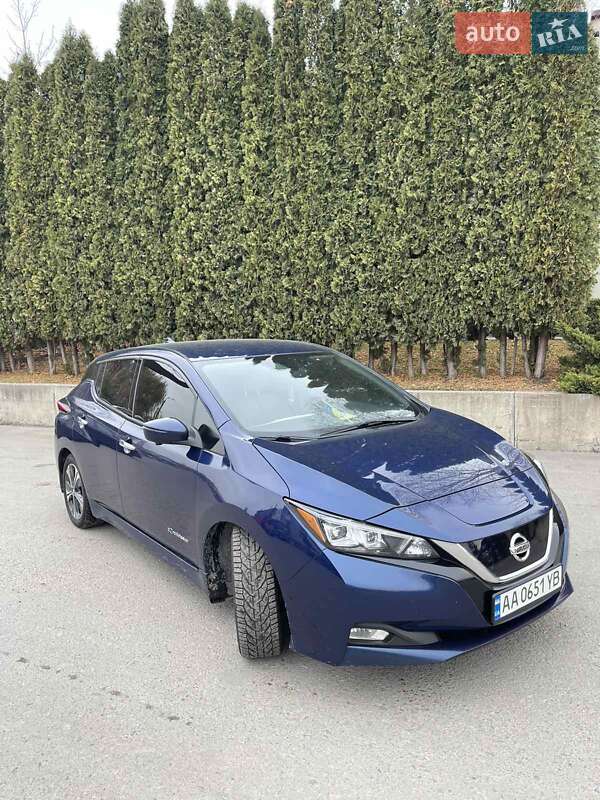 Хетчбек Nissan Leaf 2018 в Києві