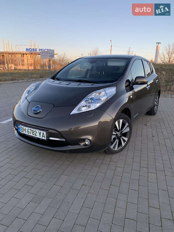 Хетчбек Nissan Leaf 2016 в Одесі