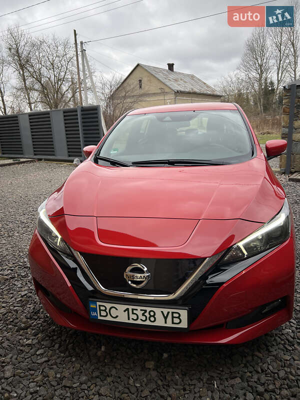 Хетчбек Nissan Leaf 2018 в Мостиській