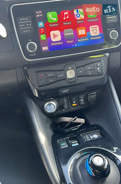 Хэтчбек Nissan Leaf 2020 в 