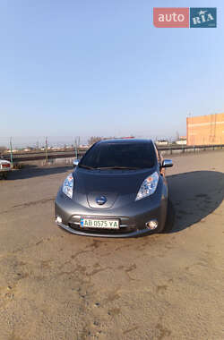 Хетчбек Nissan Leaf 2015 в Вінниці