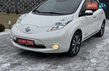 Хэтчбек Nissan Leaf 2014 в Ровно