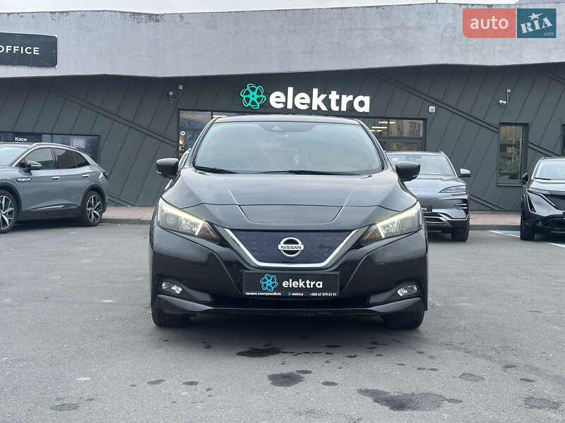 Хэтчбек Nissan Leaf 2018 в Львове