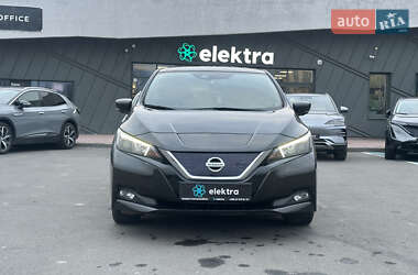 Хэтчбек Nissan Leaf 2018 в Львове