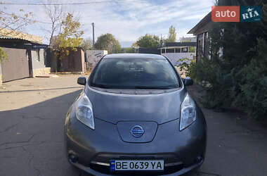 Хетчбек Nissan Leaf 2014 в Первомайську