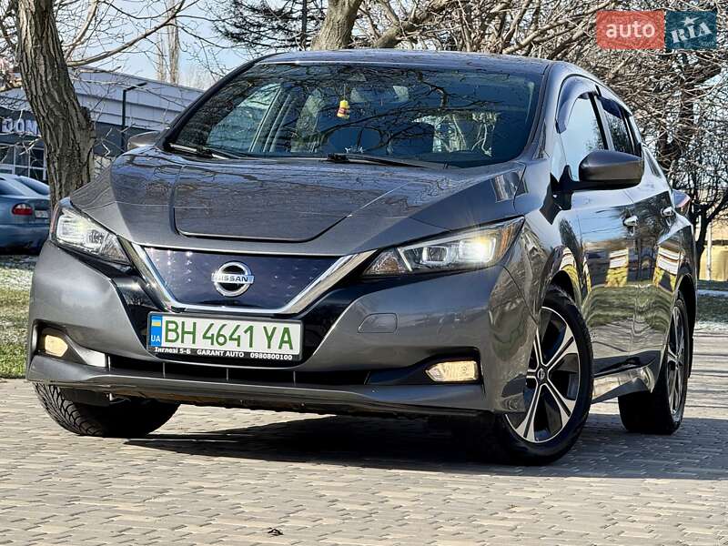 Хэтчбек Nissan Leaf 2018 в Одессе