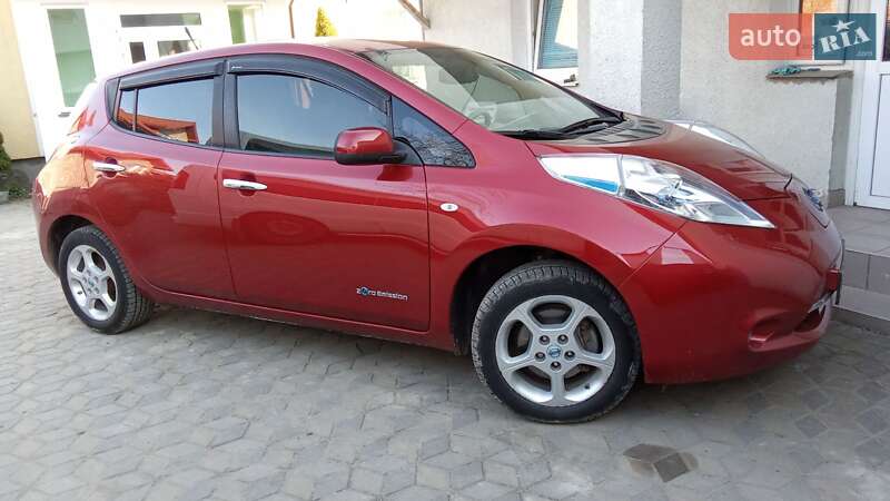 Nissan Leaf 2011