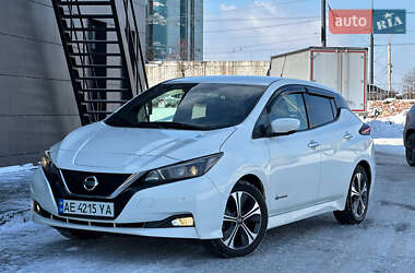 Хэтчбек Nissan Leaf 2019 в Днепре