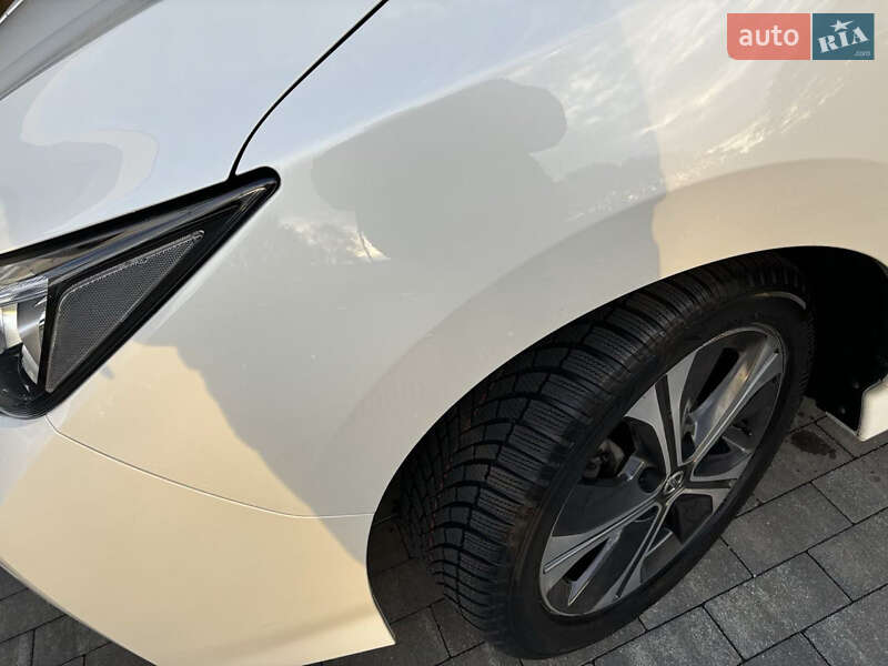 Хетчбек Nissan Leaf 2021 в Глевасі