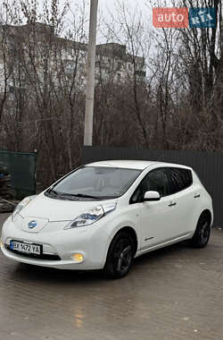 Хетчбек Nissan Leaf 2011 в Кам'янець-Подільському