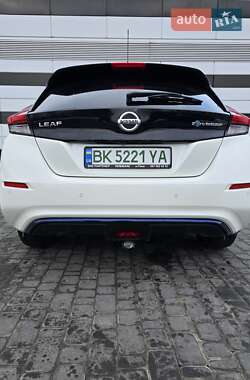 Хэтчбек Nissan Leaf 2019 в Ровно