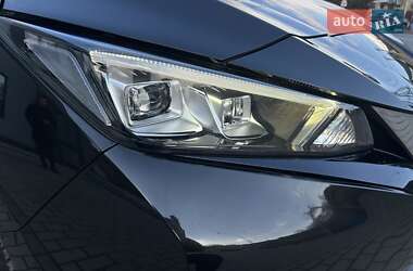Хетчбек Nissan Leaf 2019 в 