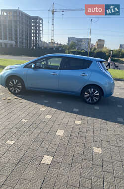 Хетчбек Nissan Leaf 2015 в Ужгороді