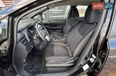 Хэтчбек Nissan Leaf 2020 в 