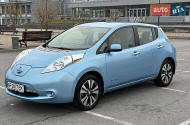 Хэтчбек Nissan Leaf 2014 в Запорожье