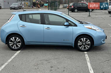 Хэтчбек Nissan Leaf 2014 в Запорожье