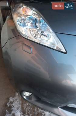 Хэтчбек Nissan Leaf 2014 в 