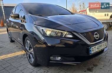 Хетчбек Nissan Leaf 2018 в  фото 25 Хетчбек Nissan Leaf 2018 в