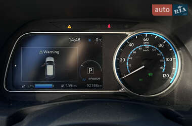 Хэтчбек Nissan Leaf 2019 в 