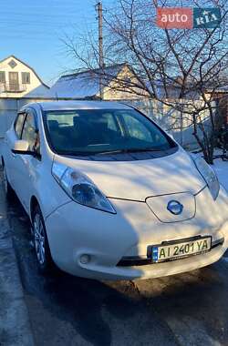 Хетчбек Nissan Leaf 2014 в Березані