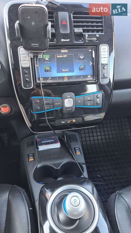 Хетчбек Nissan Leaf 2015 в Києві фото 11 Хетчбек Nissan Leaf 2015 в Києві