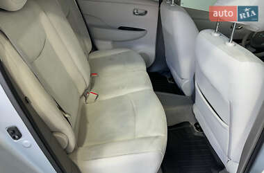 Хэтчбек Nissan Leaf 2015 в 