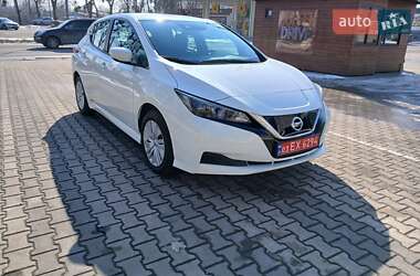 Хэтчбек Nissan Leaf 2021 в Киеве