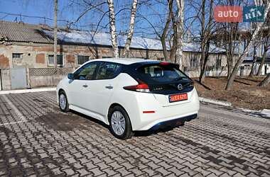 Хэтчбек Nissan Leaf 2021 в Киеве