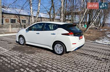 Хэтчбек Nissan Leaf 2021 в Киеве