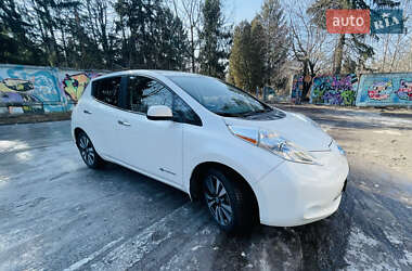 Хэтчбек Nissan Leaf 2014 в Львове